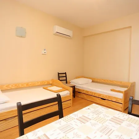 Apartman Nemira 17039a *